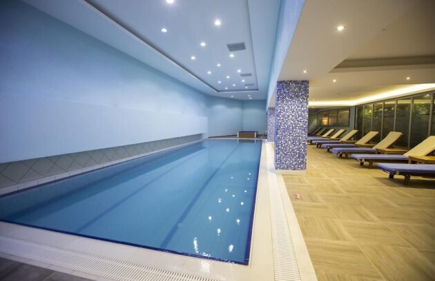 world-point-hotel-pool-r3dbjrxodoln88w06k6bwyh4god7ejl6eticpxwfce