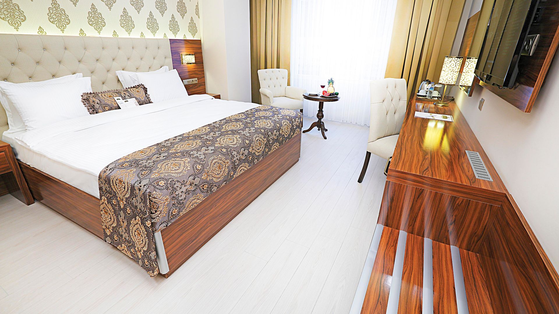 worldpoint-hotel-bedroom3-1